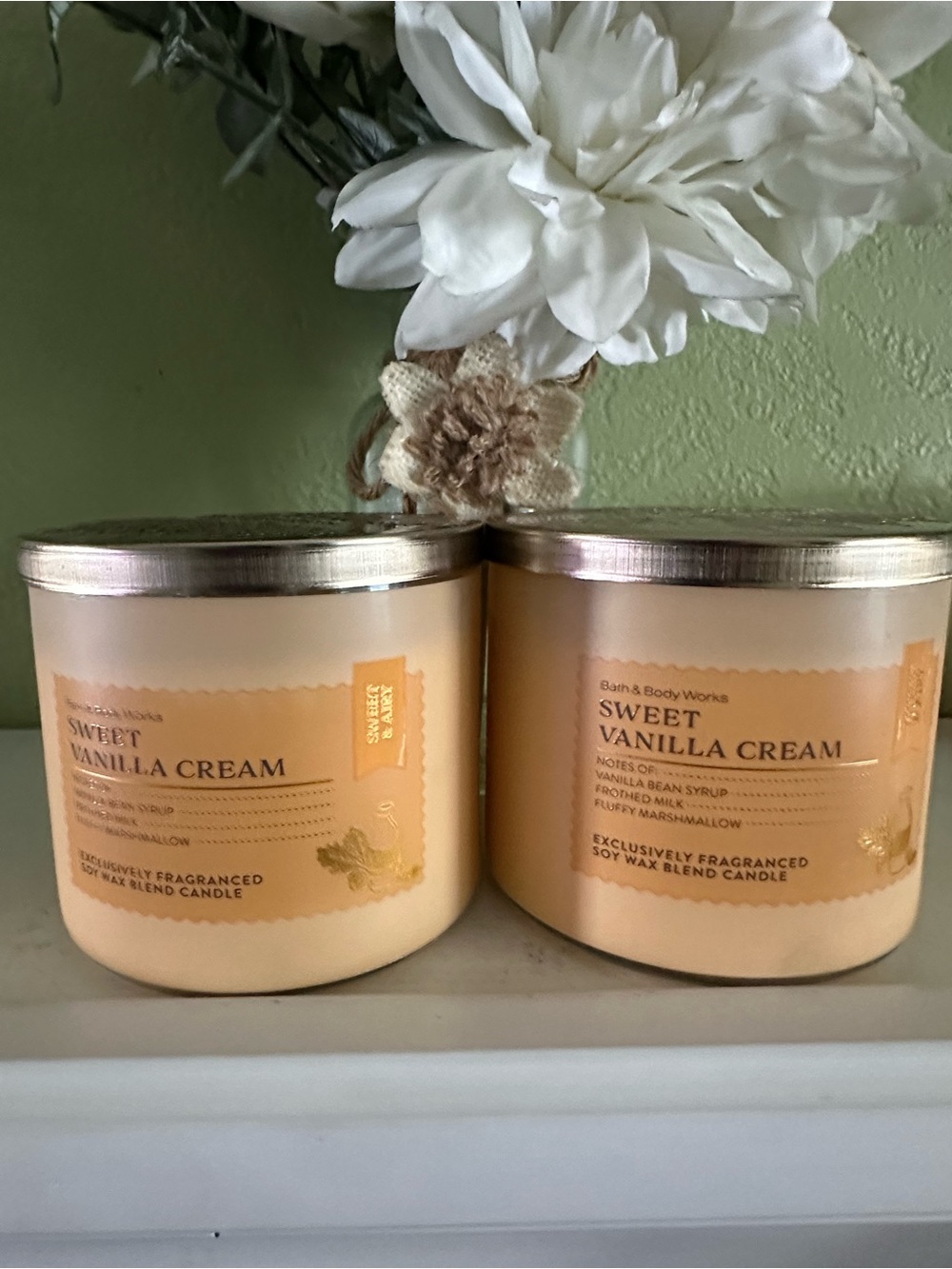 Bath & Body Works Sweet Vanilla Cream Soy Wax Candle - Cream X2
